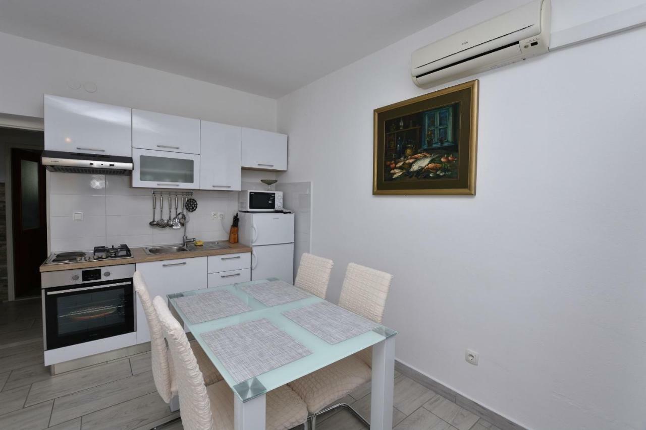 Apartments Jere Proto Primošten Exterior foto